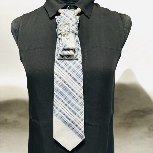 Jewelry - Elegant Blue and Silver Plaid Necktie with Flower Brooch